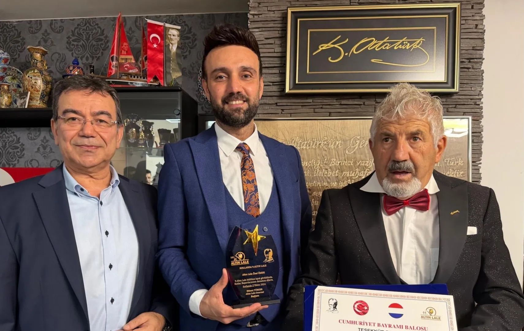 Hollanda Atatürk Evi’nde Cumhuriyet Coşkusu: Fuat İnan’dan Anlamlı Mini Konser